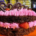 OP3A/7 (2 Lbs Strawberry & Chocolate Cake)
